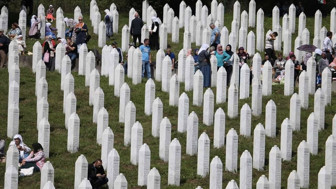 Hollanda'da Srebrenitsa Soykırımı'nın 31. yılında kurbanlar anıldı