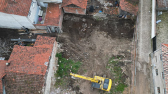 Bursa'da temel kazısı sırasında çıktı! Jandama geldi, çalışmalar durduruldu