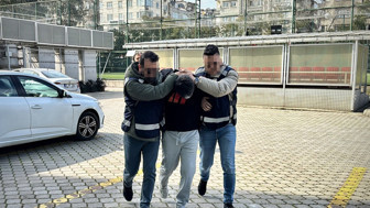 Interpol tarafından Rusya'da yakalanan cinayet zanlısı getirildiği Samsun'da tutuklandı