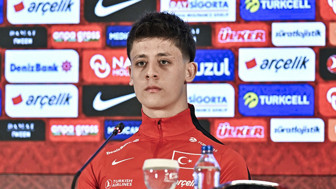 Arda Güler'den "Romanya'da seni Hagi'ye benzetiyorlar" sorusuna cevap