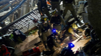 İran'dan atılan füze parçaları İsrail'de 5 noktaya isabet etti