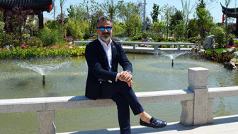 AK Partili eski bakanın yeni imajı instagramı salladı!