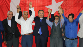 Diyarbakır'da Cumhurbaşkanı Erdoğan'ın girişimiyle husumetli aileler barıştı