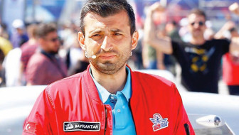 Erdoğan'ın damadı Selçuk Bayraktar Ahmet Kaya şarkısı paylaştı! Yazdığı notla 'Vay be' dedirtti