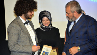 1 milyonluk ödülü kazanan Arda Ayten'e üniversitede yoğun ilgi