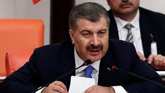 Sağlık Bakanı Fahrettin Koca, Aytaç Yalman'ın koronavirüsten öldüğünü doğruladı