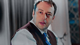 Kanal D Hekimoğlu oyuncusu Okan Yalabık'ın 12 yaş küçük sevgilisi bakın kim çıktı