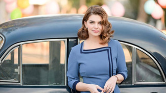 Bir Zamanlar Kıbrıs'ın İnci'si Pelin Karahan'ın kumsal pozlarına beğeni yağdı