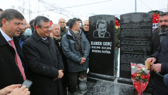 CHP'li vekiller Kamer Genç'i mezarı başında andı