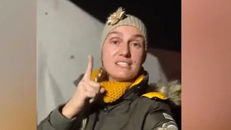 "Çadır dileniyorum" deyip Tuğba Özay isyan etti! Depremzede kadına dedi: Ablam utanma, saklama...