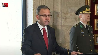 Bakan Mehmet Kasapoğlu gençlerle birlikte Anıtkabir'de! 19 Mayıs kutlanıyor...