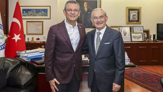 CHP'li Yılmaz Büyükerşen'den skandal sözler! Padişahlara beyaz tenli, mavi gözlü kadın almak için...