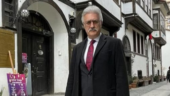 Tamer Karadağlı hakkında şok iddia! Şikayet üzerine sanatçılar ders veremeyecek...