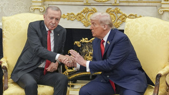 Erdoğan'ın sandalyesi çeken Donald Trump bunu 2 ülke liderine yaptı biri çok kızdırmıştı