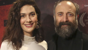 Bergüzar Korel ve Halit Ergenç'ten yıllar sonra tanışma itirafı!