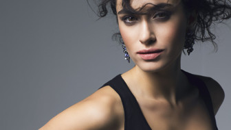 Hande Doğandemir tek taş yüzüğü ile paylaştı! Ortalık karıştı...