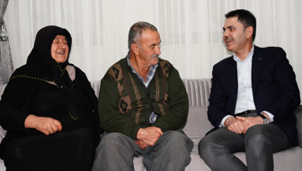 Depremdeki gözyaşları yeni evlerinde mutluluğa dönüştü! "Villa gibi evde oturuyoruz"