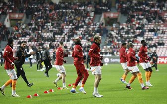Ligde sadece Beşiktaş'a yenildi! Galatasaray'da 2 futbolcu forma giyemeyecek