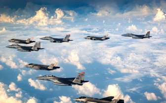 ABD ve İran'dan peş peşe açıklamalar! Çok sayıda savaş uçağı gönderildi