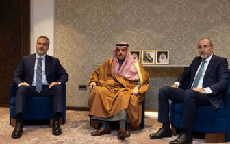 Bombalamalar sonrası Türkiye'den peş peşe savaş görüşmeleri