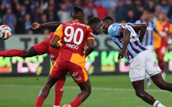 Trabzonspor'dan Galatasaray'a göndermeli koreografi!