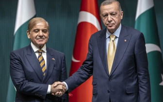Cumhurbaşkanı Erdoğan, Pakistan Başbakanı ile görüştü! Şahbaz Şerif'ten Erdoğan'a teşekkür