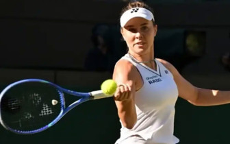 21 yaşındaki Linda Noskova Wimbledon şampiyonu oldu!
