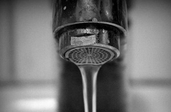 İstanbul'da suya her ay zam uygulaması İBB Meclisi'nde kabul edildi