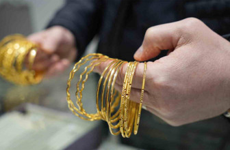 Uzmanlar gram altın için ikiye bölündü: 2026 yılı altın yılı mı olacak?