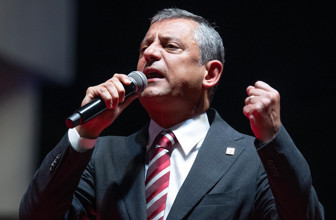 Özgür Özel: CHP geldiğinde bugünkü parayla asgari ücret 39 bin lira olacak