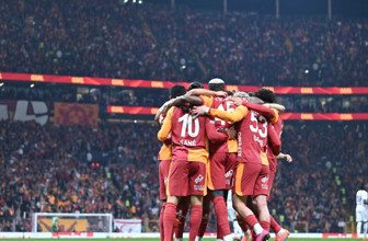 Osimhen Galatasaray'ı ipten aldı!