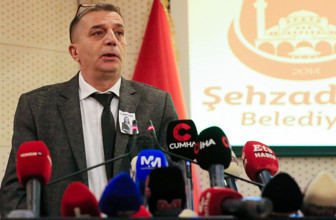 Şehzadeler Belediyesi’nde yeni başkan Hakan Şimşek oldu