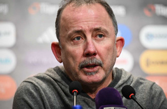 Sergen Yalçın'dan protesto yorumu: Değişimler kanlı olur ama...