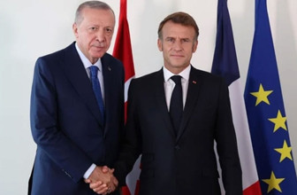 Cumhurbaşkanı Erdoğan, Emmanuel Macron'la görüştü