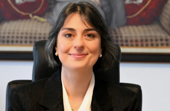 Yeni parti iddialarına son nokta! Sinem Dedetaş kararını verdi