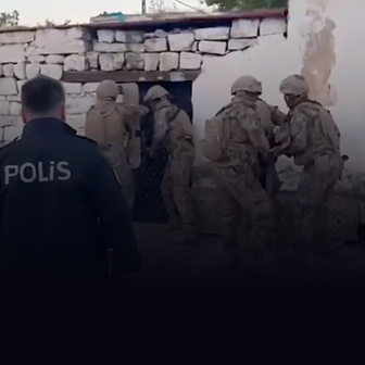 Bakan Yerlikaya duyurdu: 72 ilde düzenlenen operasyonlarda 1933 kişi yakalandı