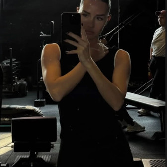 Yasemin Ergene spor salonundan paylaştı! Omuz kasları olay...