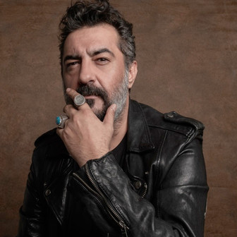 Oyuncu Celil Nalçakan trafik kazası geçirdi