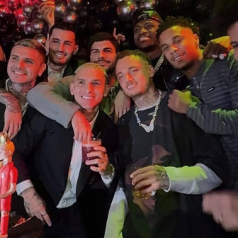 China Suarez'den ihanet iddialarına yanıt! Öpüşen kişi Icardi mi?