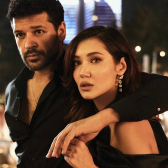 Oyuncu Emre Kıvılcım ve Yıldız Rajavoba'dan güzel haber! Nişanlandılar...