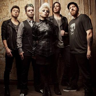 Rock grubu Model'den güzel haber! Geri dönüş sinyali geldi...