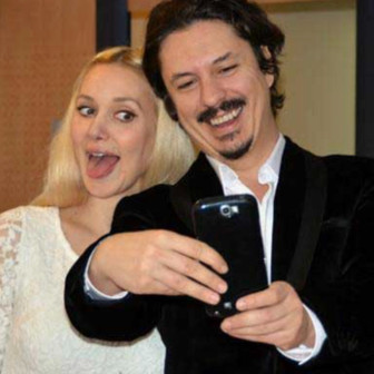 Şarkıcı Gökçe'den evlilik itirafı! "Evlendiğimizi unuttuk"