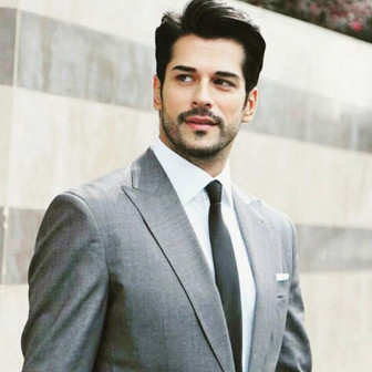 Burak Özçivit imajını bakın kime borçluymuş...