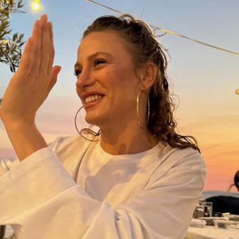 Serenay Sarıkaya tatilden paylaştı! O kareler sonrası beğeni butonu çöktü...