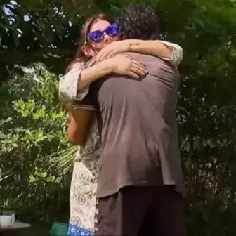 Survivor'da 23 yıllık küslük bitti! Deniz Seki ve Bayhan'ın sarılması olay...