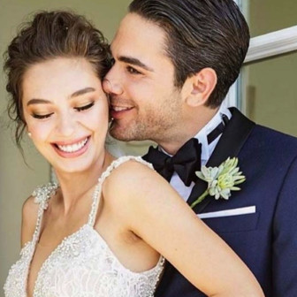 44 yaşına basan Kadir Doğulu: Savaşmayın sevişin, biz sevişmeye başladık