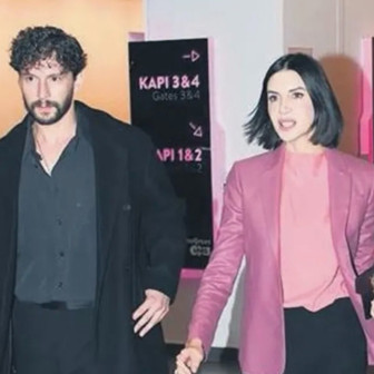 Ahu Yağtu'dan olay paylaşım! Sevgilisiyle aşka geldi