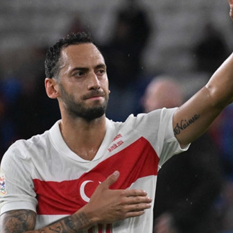 Kürsüden açıklaması bekleniyordu! Fenerbahçe Hakan Çalhanoğlu'nu kadrosuna katıyor mu?