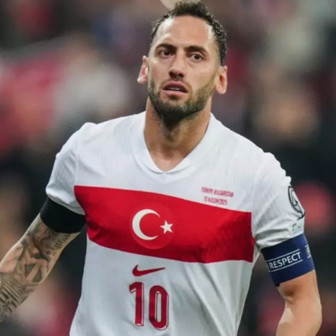 Türkiye'ye dönmeye sıcak bakıyordu! Fenerbahçe'de Hakan Çalhanoğlu hamlesi