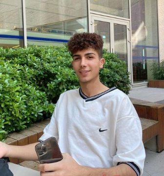 Taha Duymaz'ın çocukluk fotoğrafı hüzne boğdu! Enkazdan çıkan eşyalarını ablası paylaştı - Resim: 2